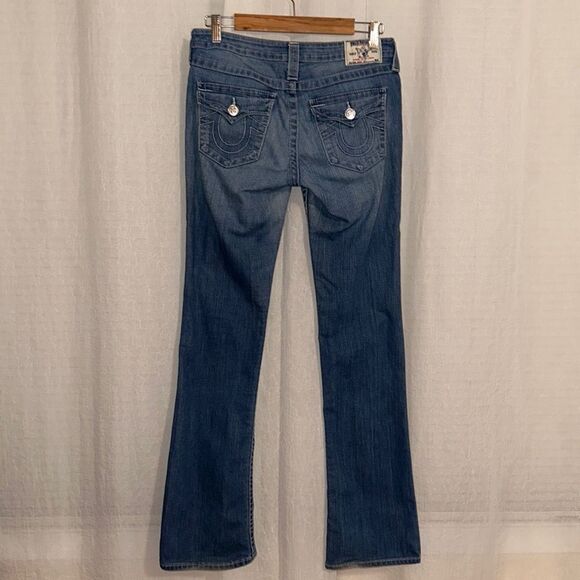 True Religion 28 Bootcut BFFM Highland Meadow Distressed Medium Wash Blue Jeans - Picture 2 of 16